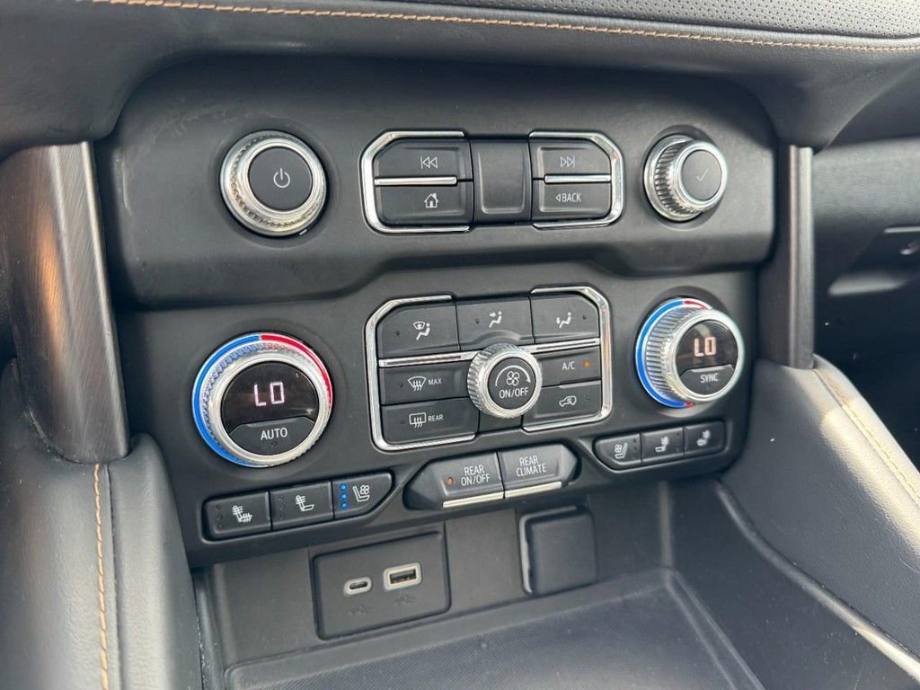 Used 2023 GMC Yukon AT4 w/ AT4 Premium Package AWD/4WD image 21