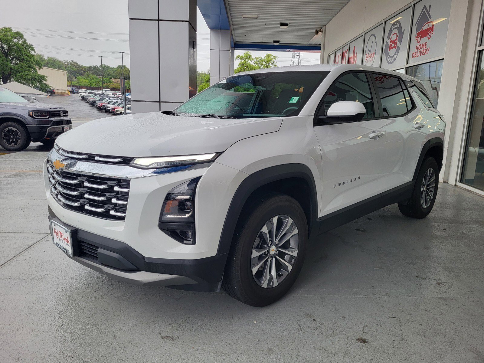 Used 2026 Chevrolet Equinox LT w/ Safety and Technology Package image 6