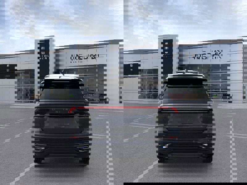 New 2026 Lincoln Nautilus Premier image 5