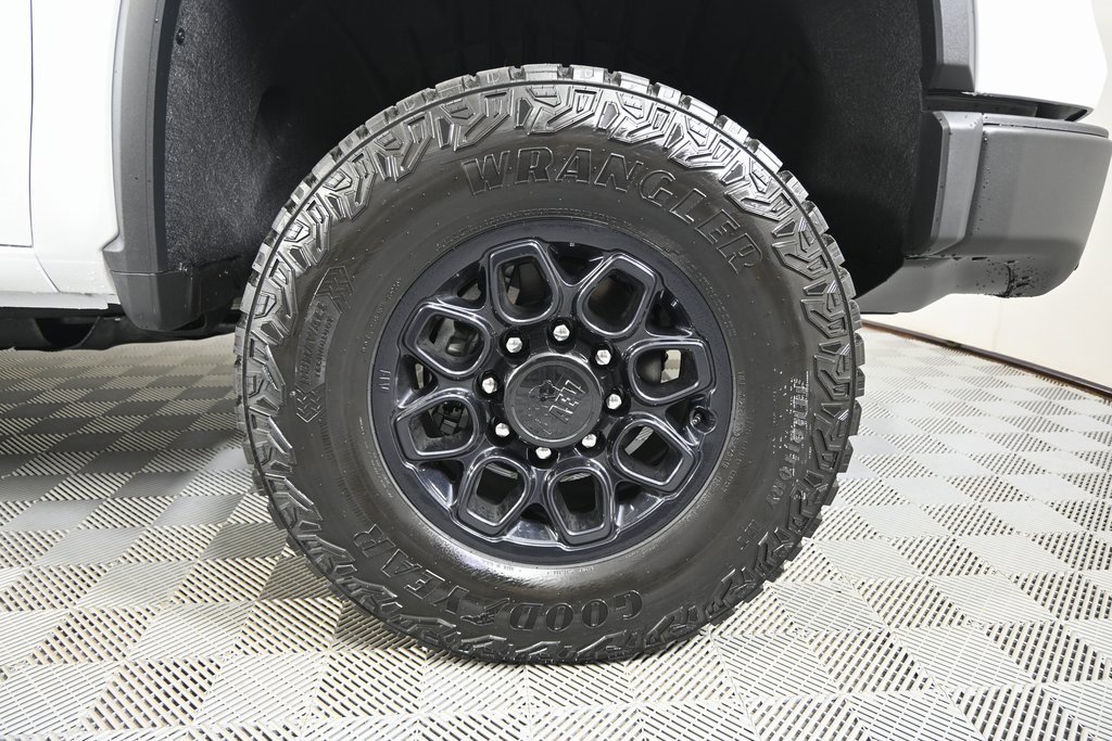 New 2026 Chevrolet Silverado 2500 ZR2 image 12