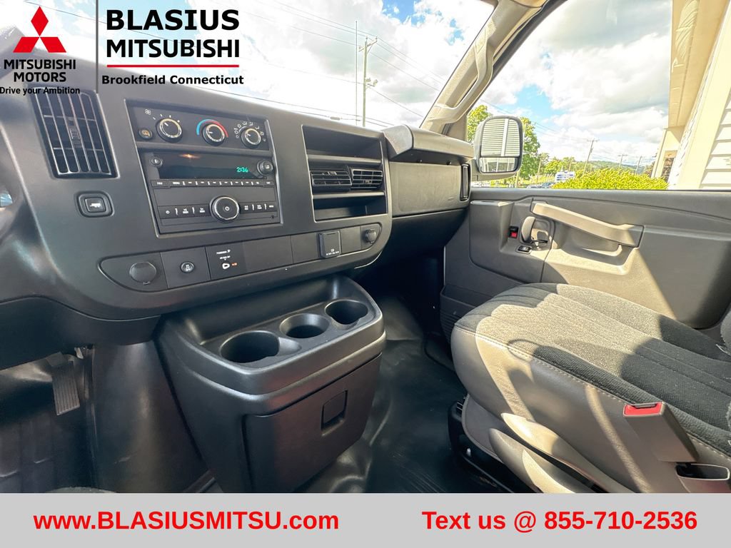 Used 2025 GMC Savana 2500 w/ Driver Convenience Package RWD image 27
