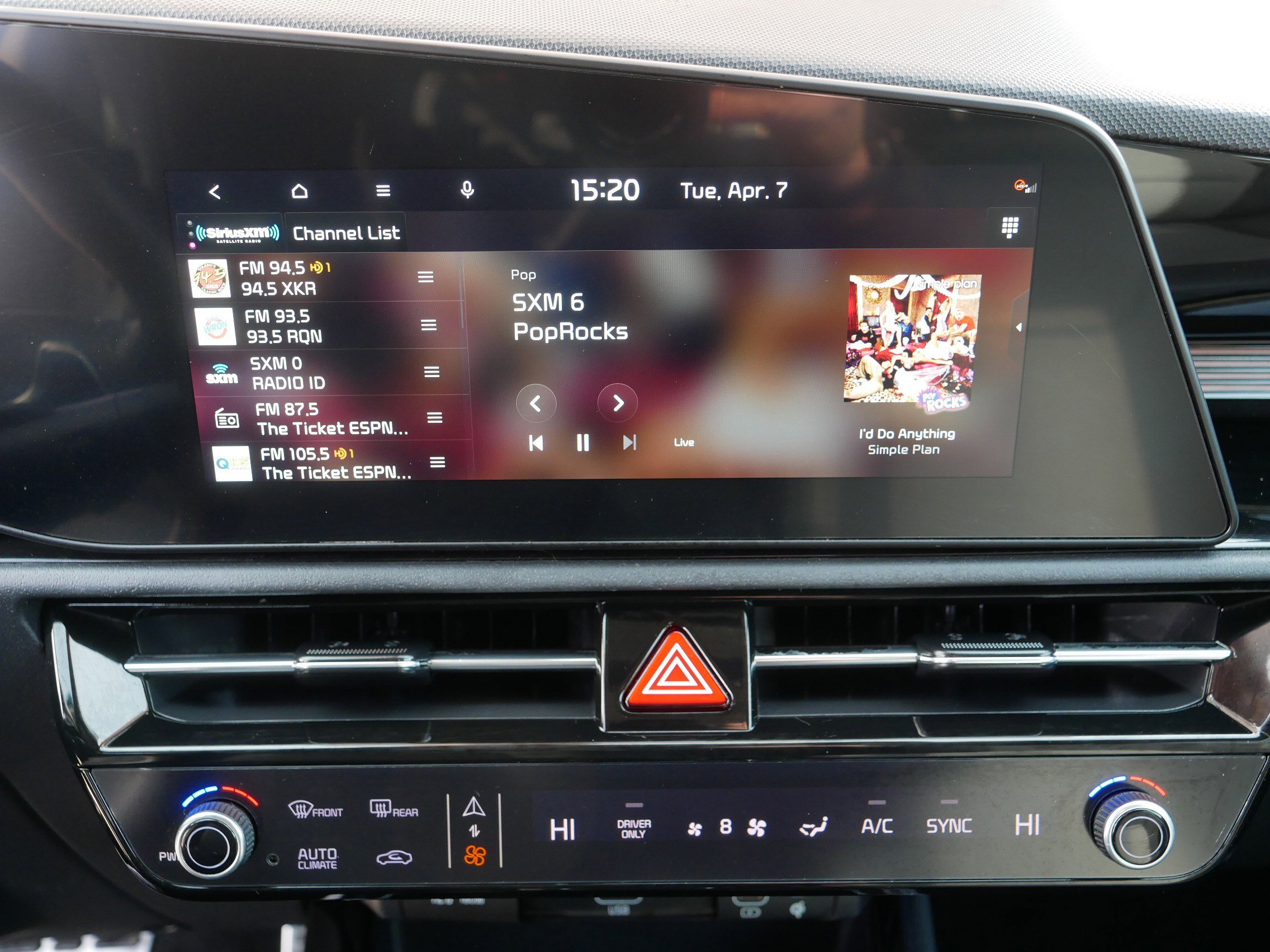 Certified 2023 Kia Niro EX Touring image 22