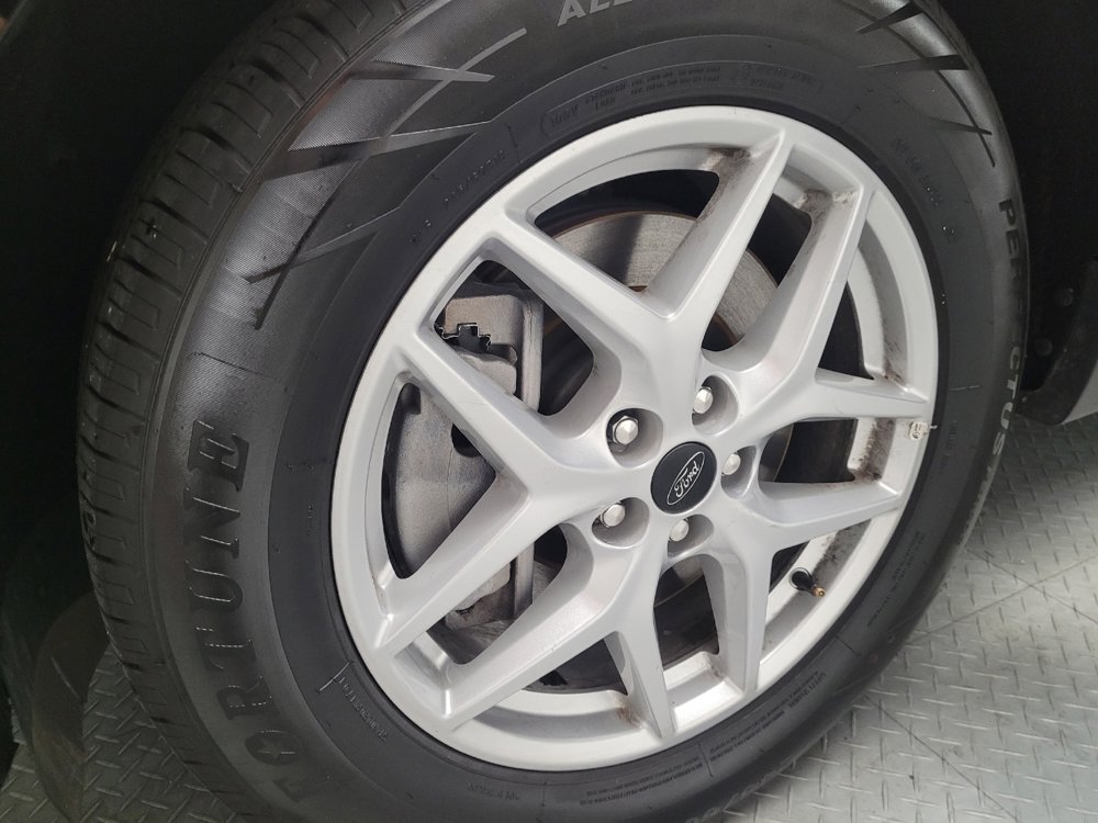 Used 2024 Ford Edge SEL image 31