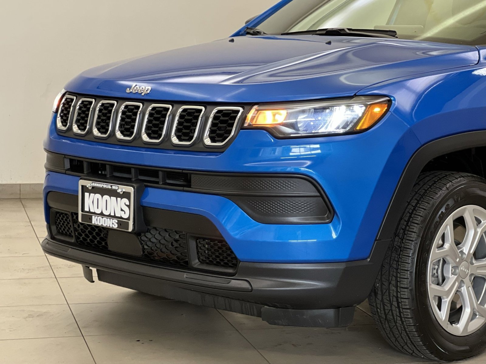 Used 2024 Jeep Compass Sport AWD/4WD image 27