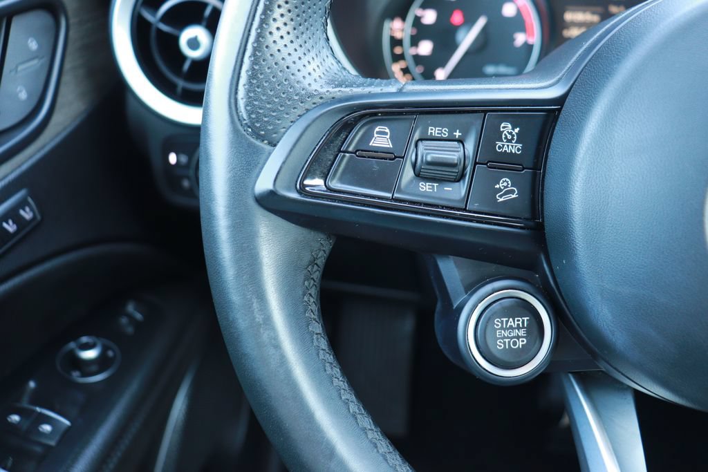 Used 2023 Alfa Romeo Stelvio Ti AWD/4WD image 20
