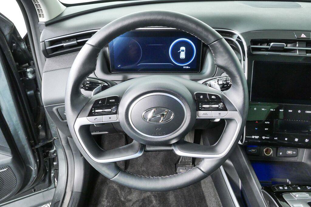 Used 2024 Hyundai Tucson Limited AWD/4WD image 8