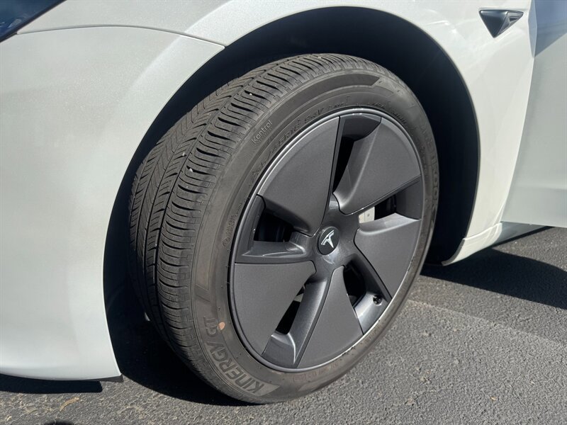 Used 2023 Tesla Model 3 Standard Range RWD image 31