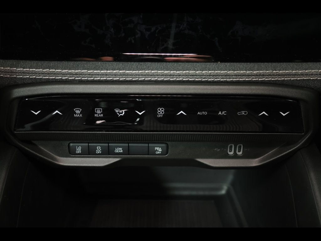 New 2026 Jeep Cherokee Laredo AWD/4WD image 19