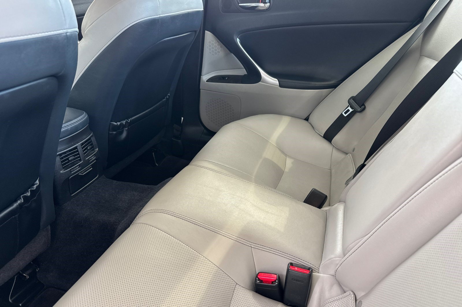 Used 2012 Lexus IS 250 w/ Premium Pkg Value Edition RWD image 15