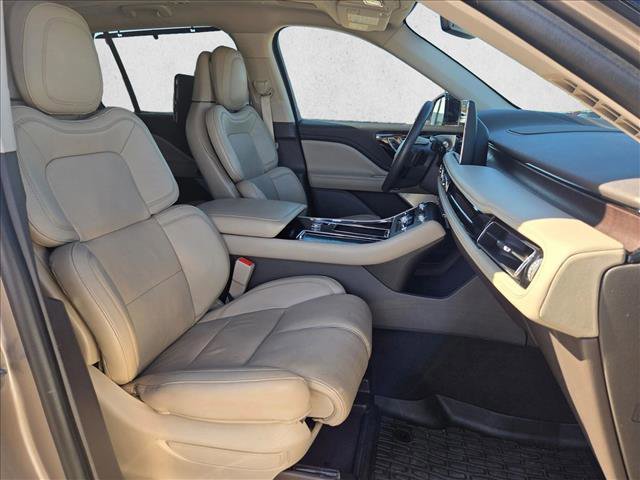 Used 2020 Lincoln Aviator Reserve w/ Equipment Group 202A image 25