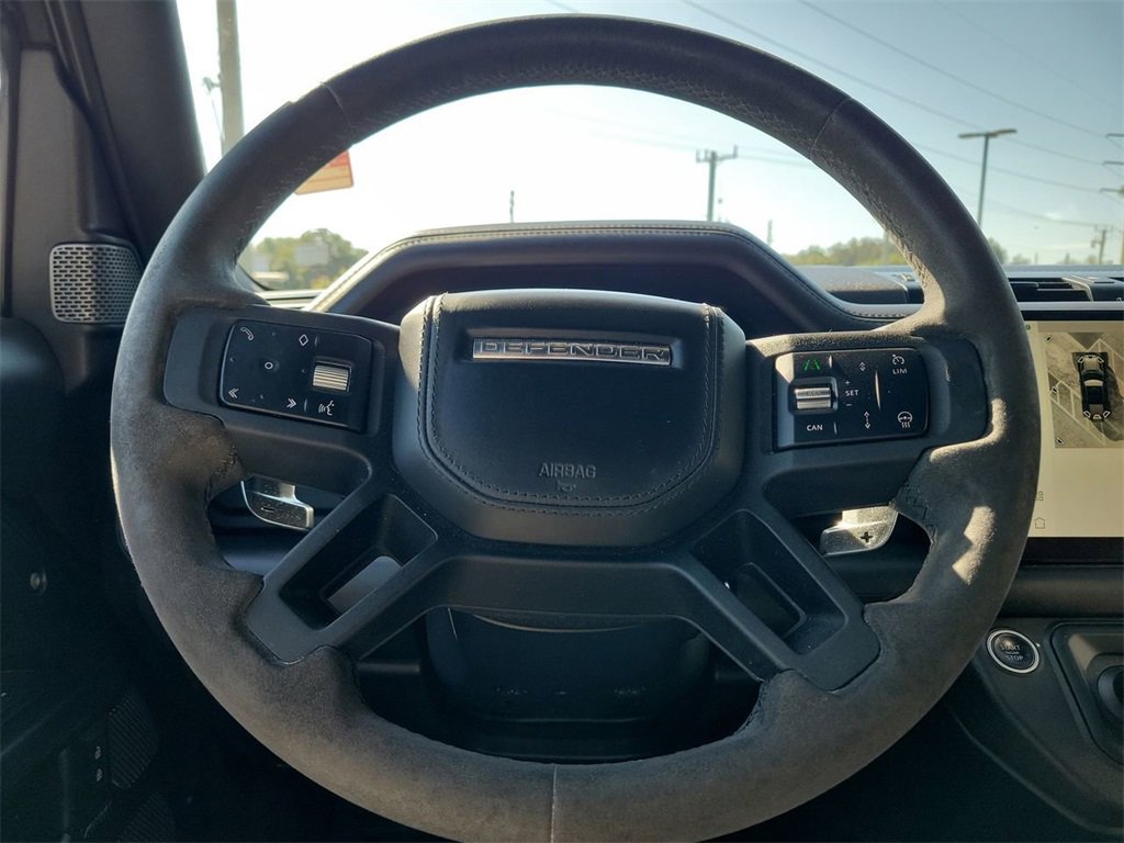 Certified 2023 Land Rover Defender 110 V8 image 28