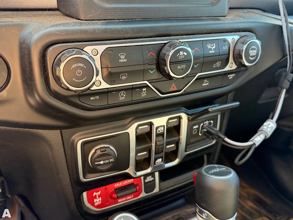 Used 2021 Jeep Gladiator Mojave w/ Trailer Tow Package AWD/4WD image 10
