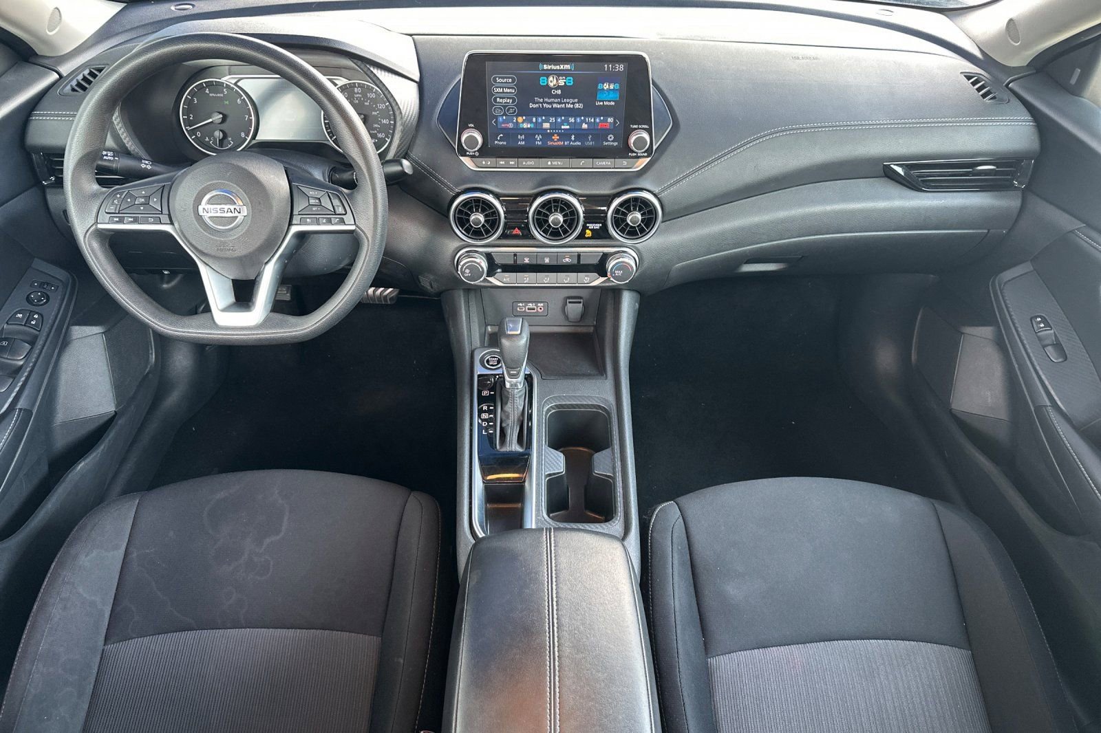 Used 2023 Nissan Sentra SV FWD image 17