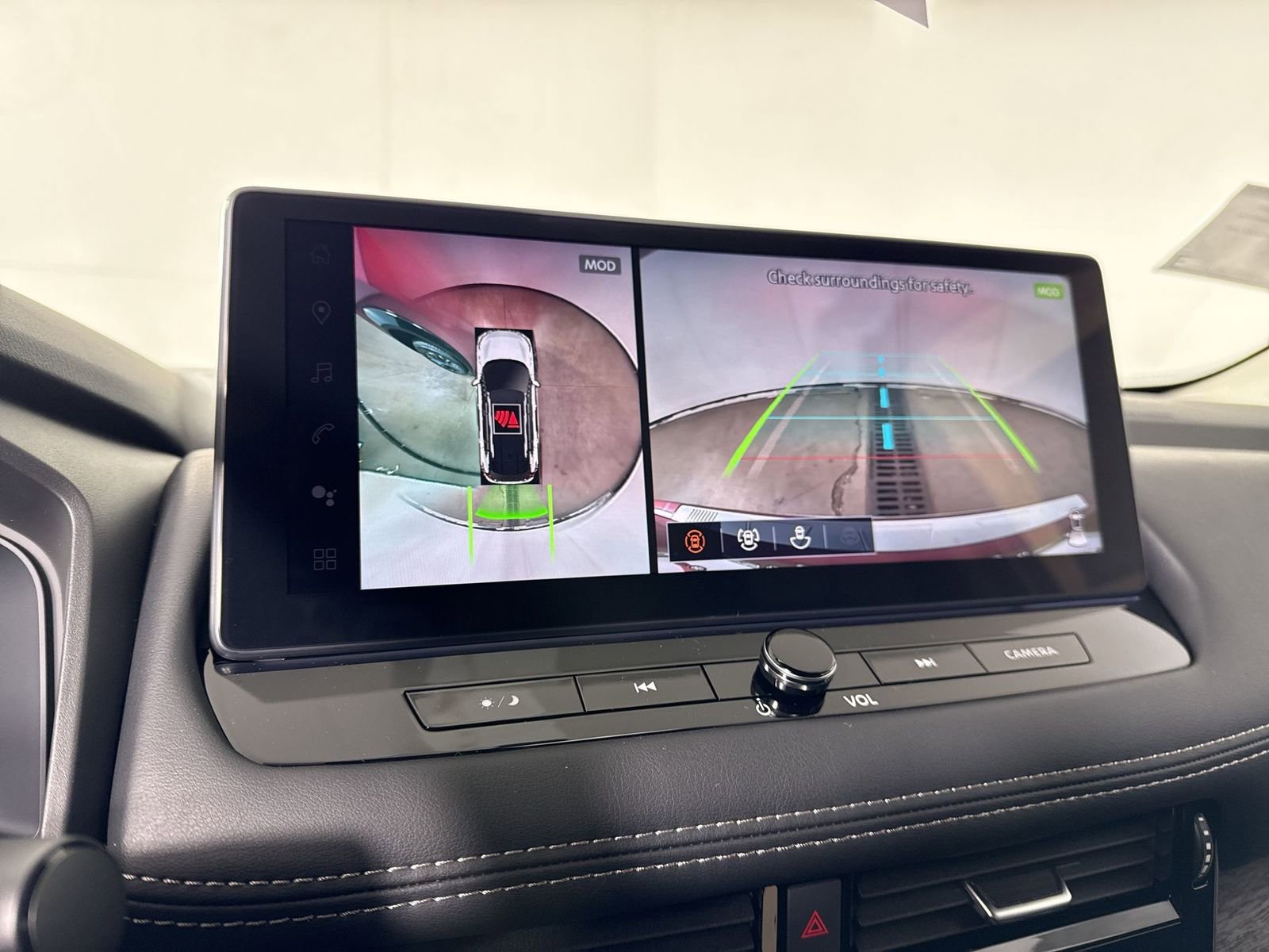 New 2026 Nissan Rogue Platinum w/ Platinum Premium Package image 9