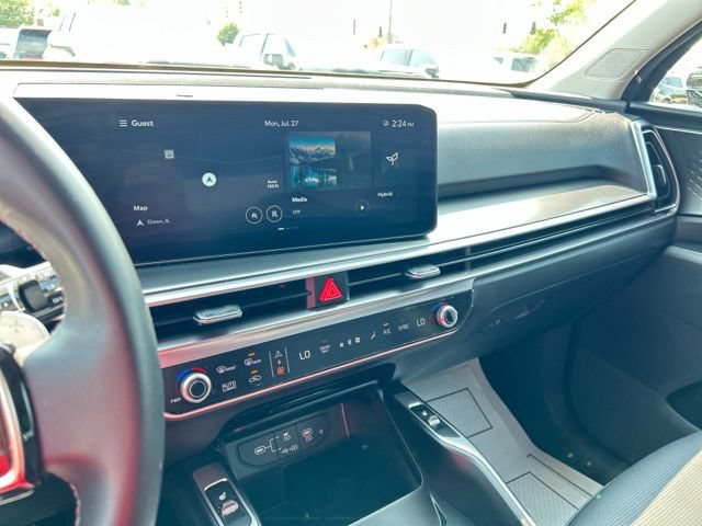 Used 2025 Kia Sorento EX w/ EX Panoramic Sunroof Package AWD/4WD image 43