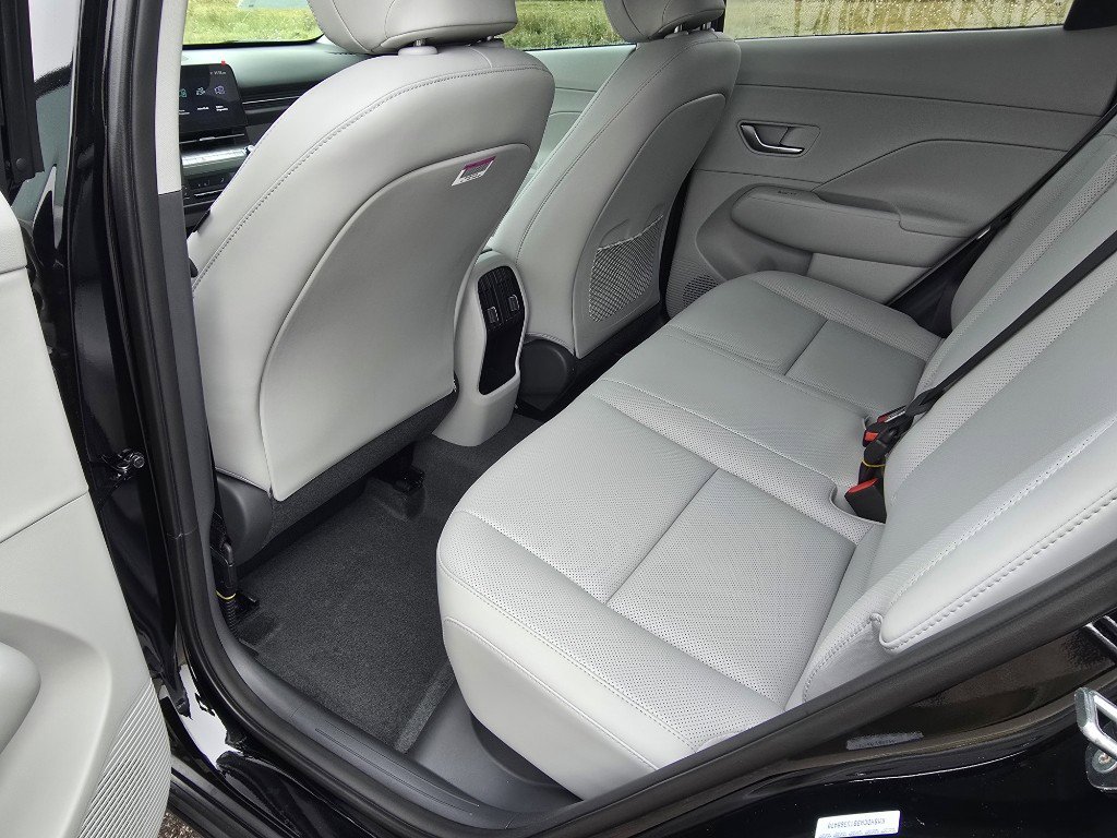 New 2026 Hyundai Kona SEL Premium image 15