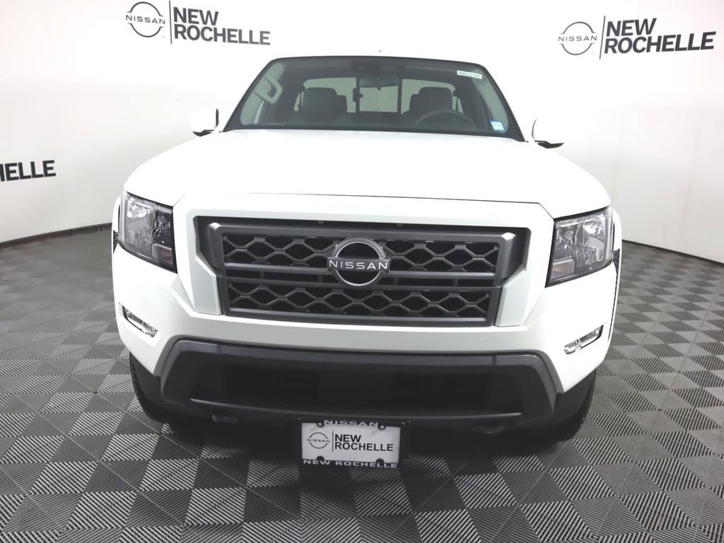 Certified 2024 Nissan Frontier SV w/ SV Convenience Package image 3