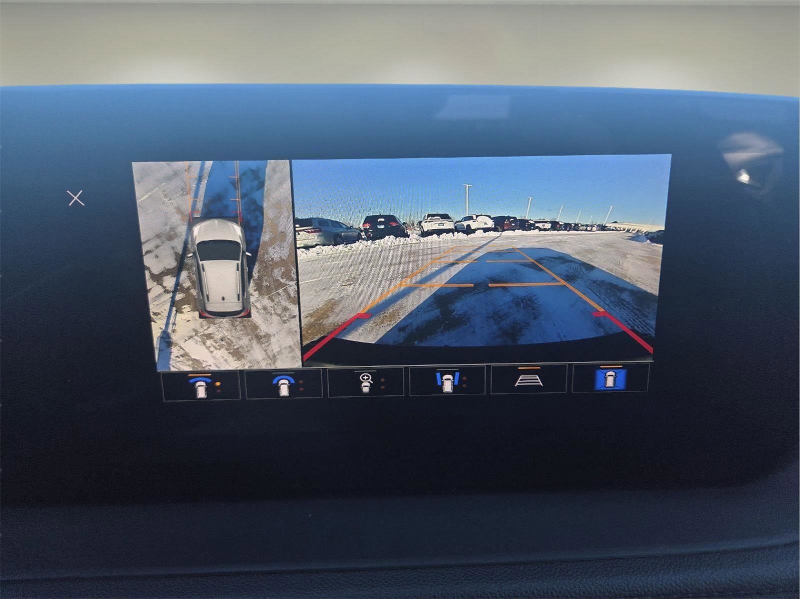 Used 2026 Buick Encore GX Avenir w/ Avenir Technology Package image 16