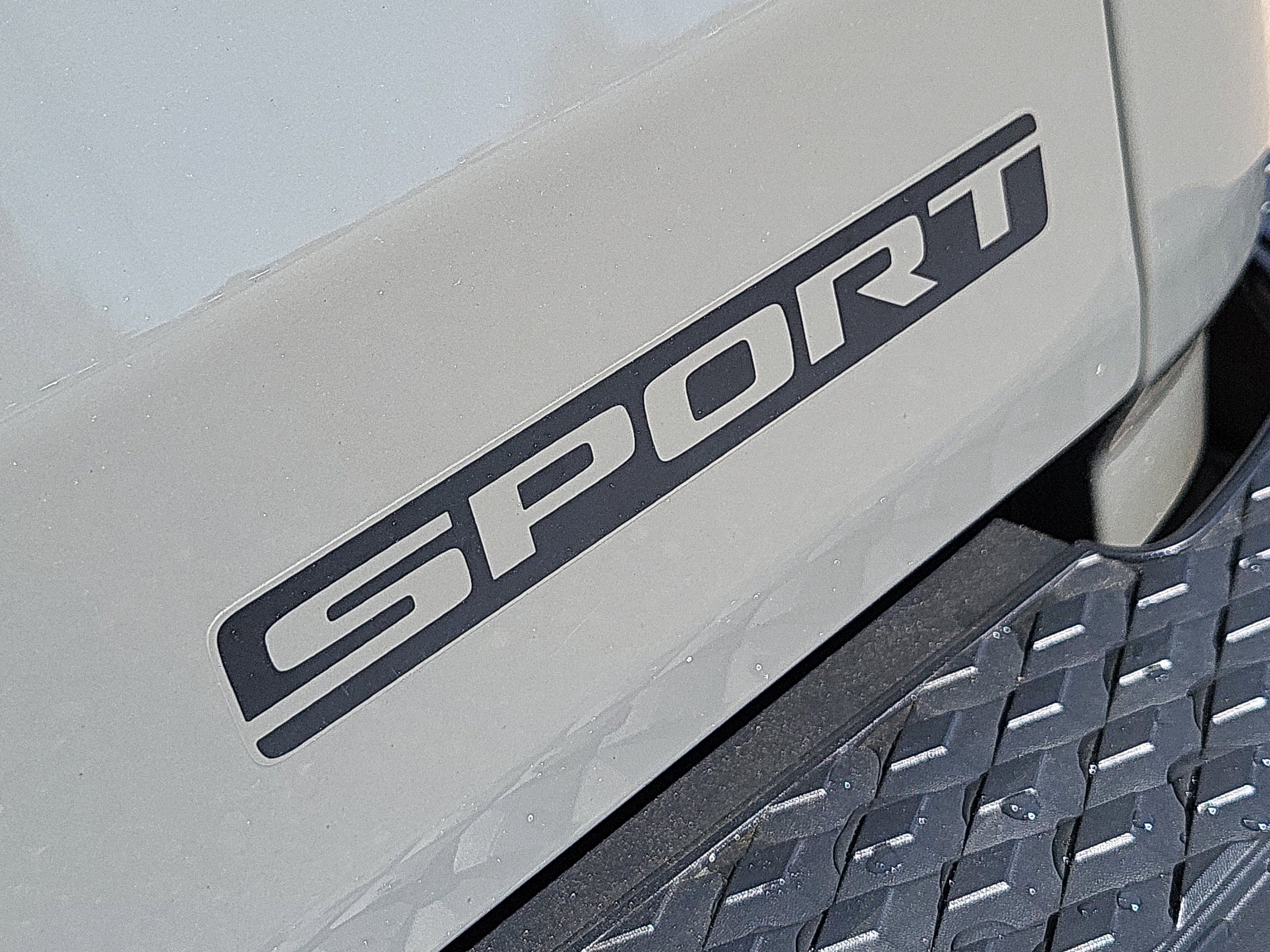 Used 2020 Jeep Gladiator Sport w/ Quick Order Package 24S image 11