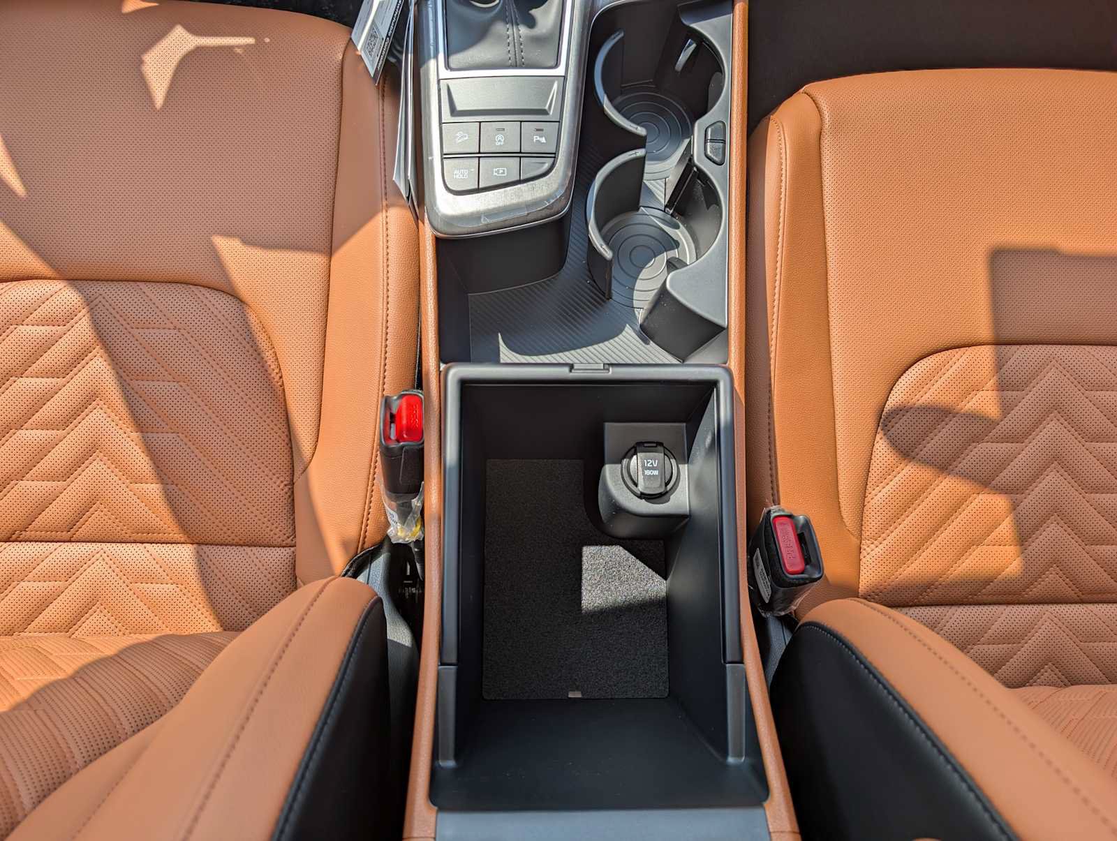 New 2026 Kia Sportage X-Line w/ X-Line Technology Package AWD/4WD image 14