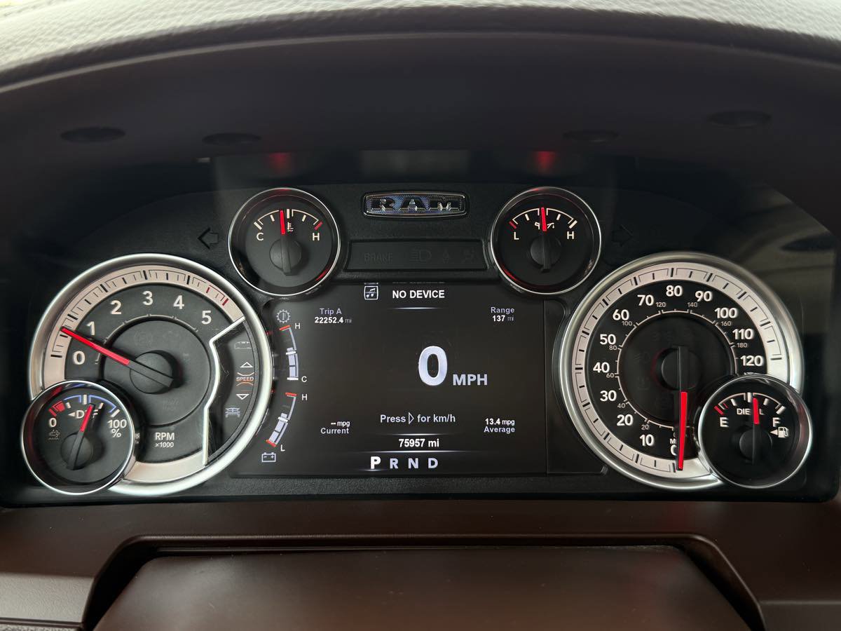 Used 2017 RAM 1500 Laramie w/ Convenience Group AWD/4WD image 12
