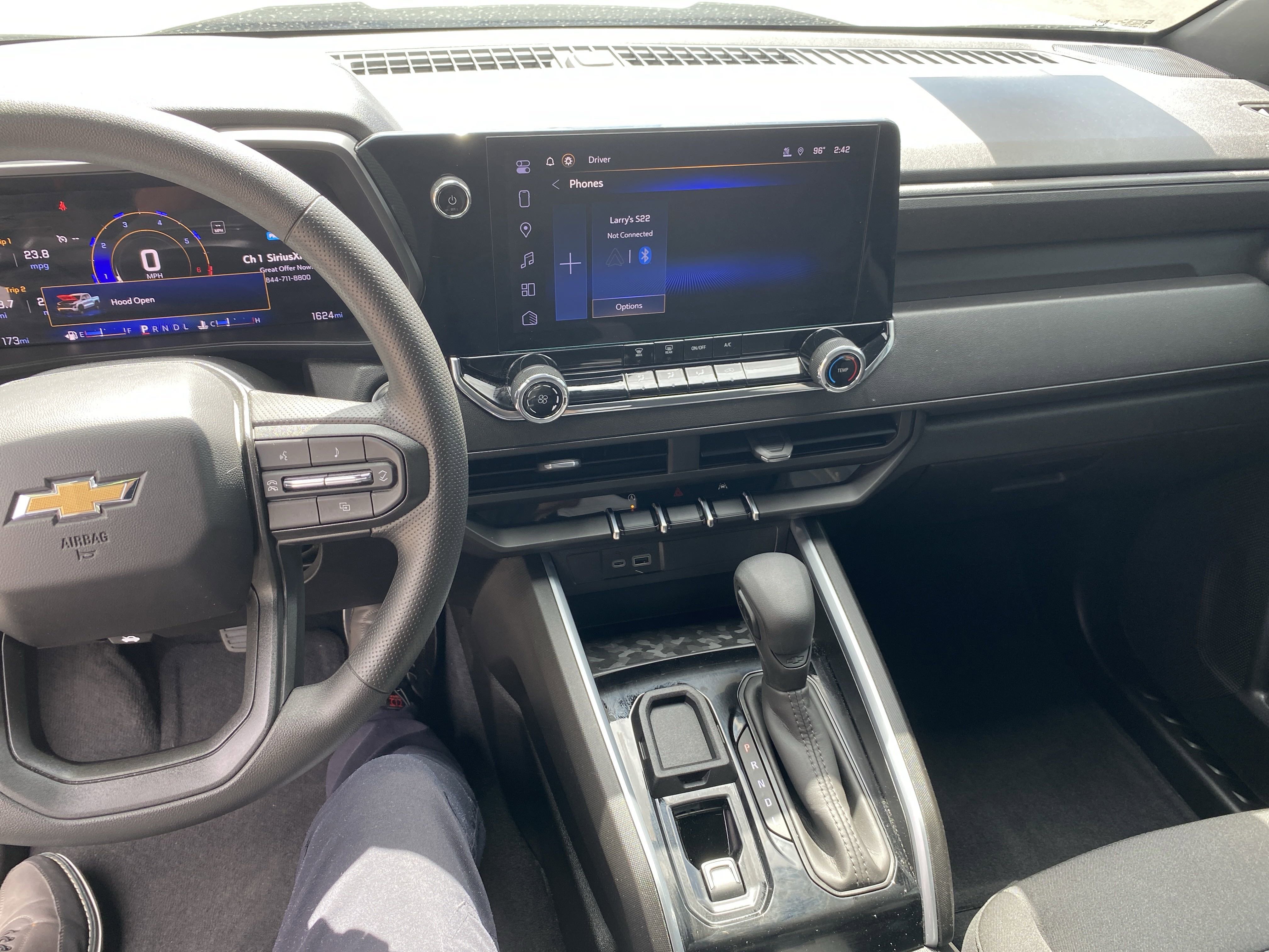 Used 2025 Chevrolet Colorado W/T image 17