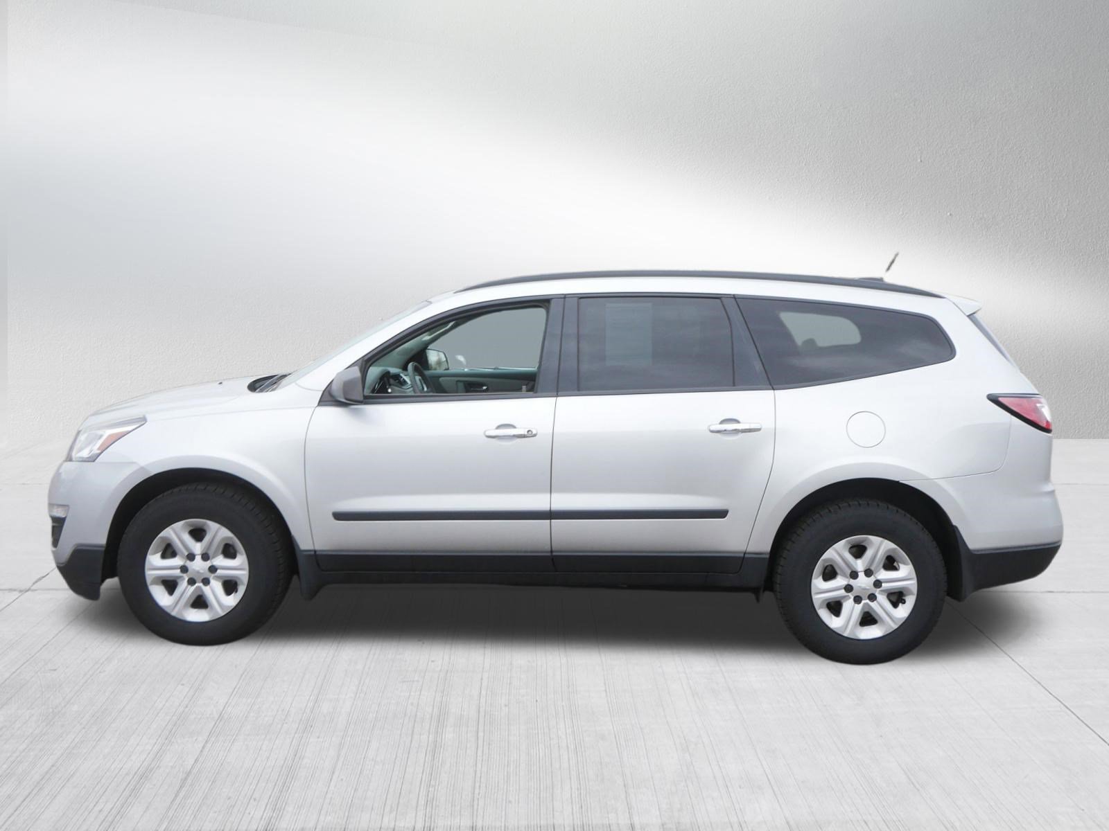 Used 2016 Chevrolet Traverse LS AWD/4WD image 4