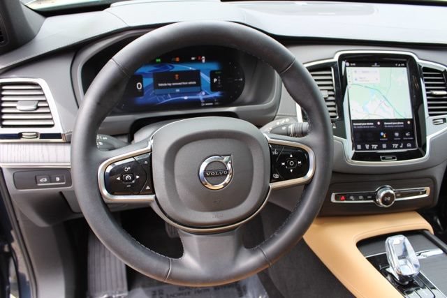 Certified 2025 Volvo XC90 T8 Ultra w/ Protection Package Premier AWD/4WD image 31