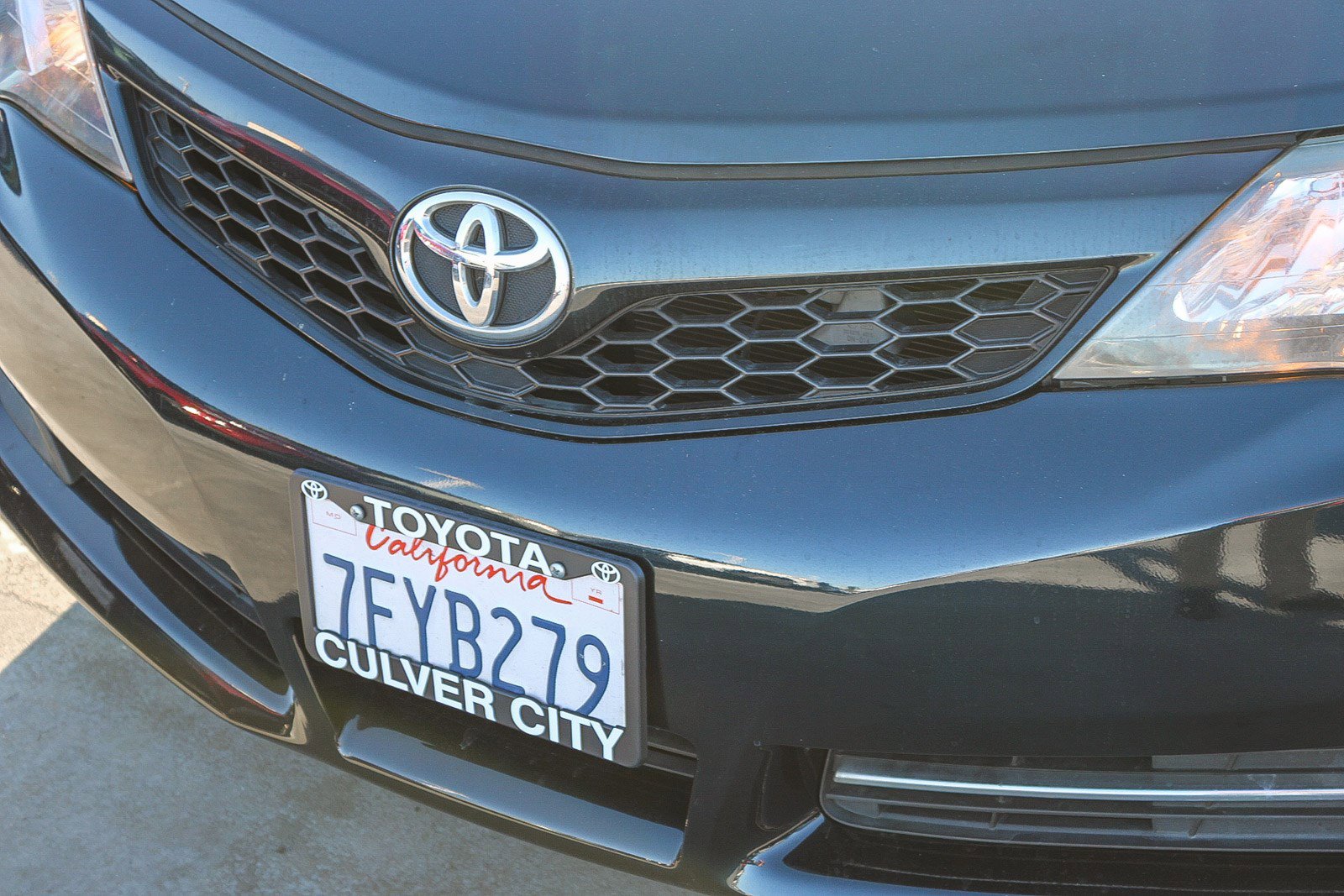 Used 2014 Toyota Camry SE image 6