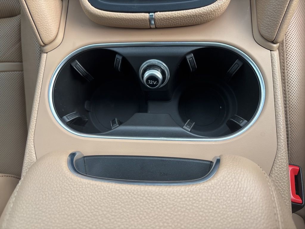 Used 2022 Porsche Cayenne Platinum Edition image 33