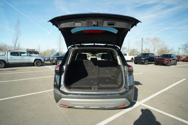 Used 2023 Nissan Rogue SV image 17