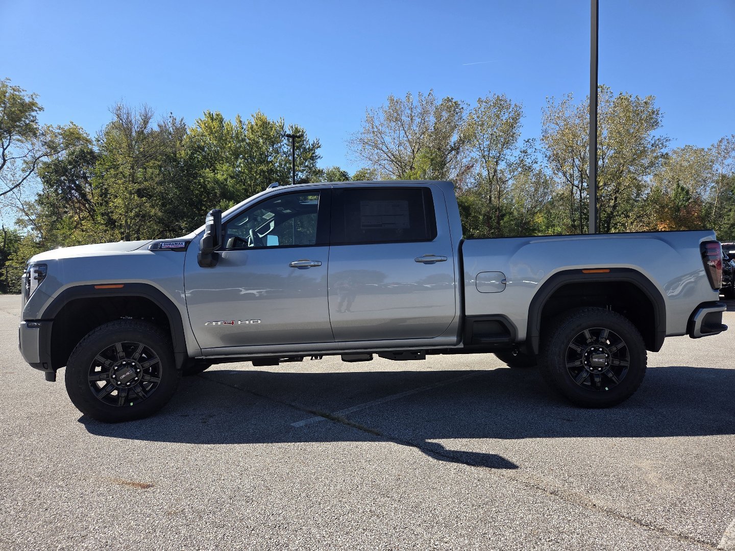 New 2026 GMC Sierra 2500 AT4 w/ AT4 Premium Plus Package AWD/4WD image 16