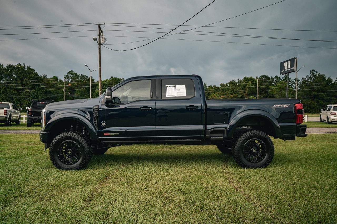 Used 2024 Ford F250 Lariat w/ Lariat Ultimate Package AWD/4WD image 3