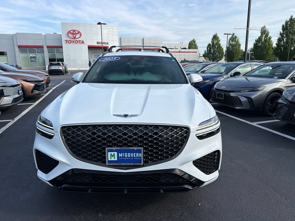 Used 2025 Genesis GV70 3.5T Sport AWD/4WD image 2