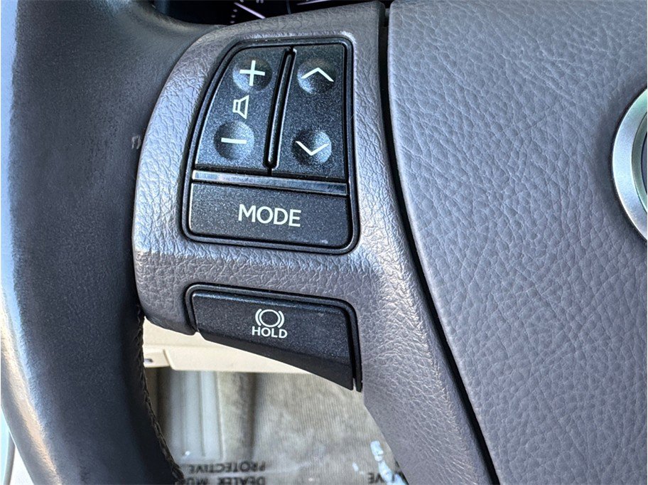 Used 2014 Lexus LS 460 w/ Comfort Package image 15