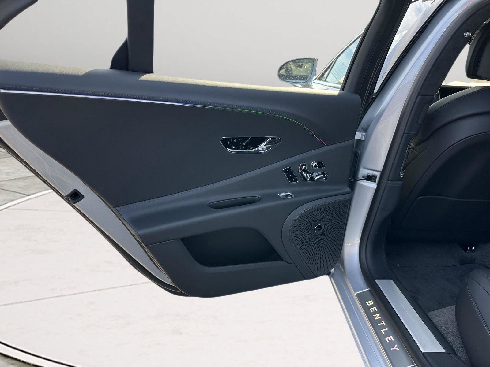 New 2026 Bentley Flying Spur V8 AWD/4WD image 66