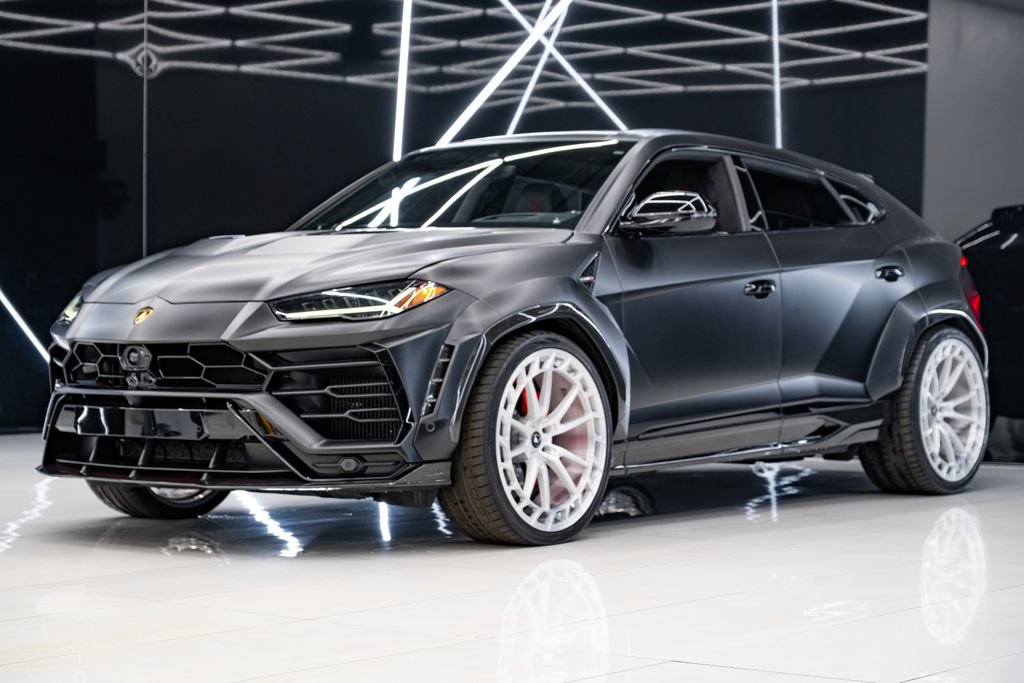 Used 2021 Lamborghini Urus AWD/4WD image 3