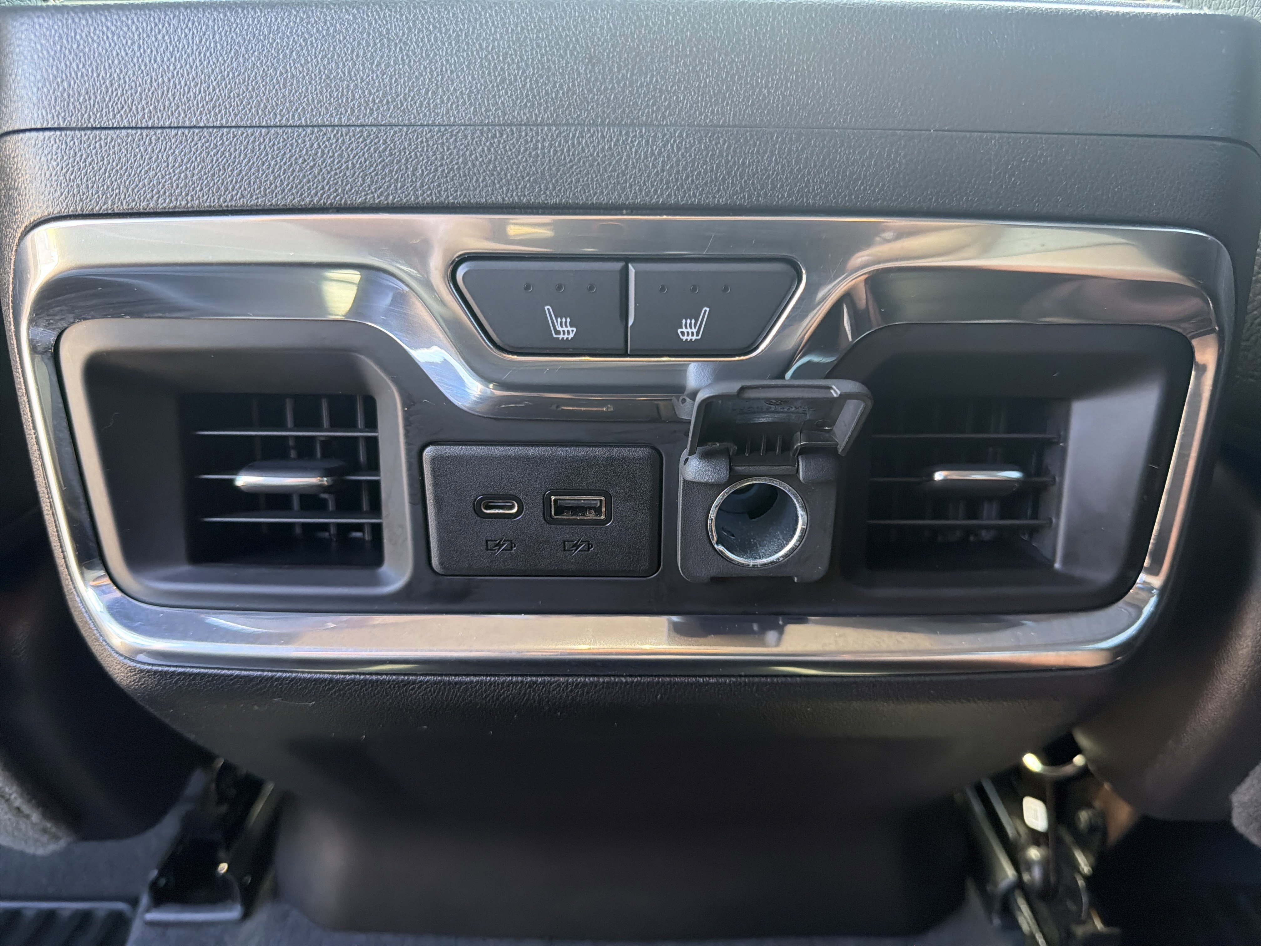 Used 2020 GMC Sierra 2500 Denali w/ Denali Ultimate Package AWD/4WD image 22