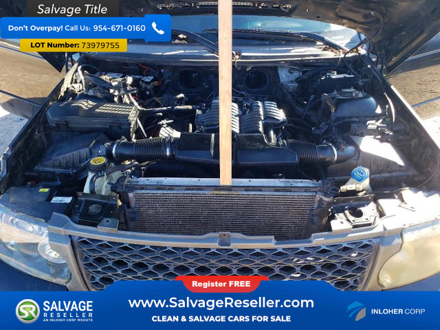 Used 2011 Land Rover Range Rover HSE AWD/4WD image 16