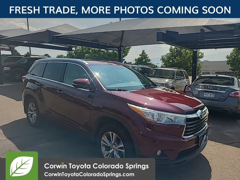 Used 2015 Toyota Highlander XLE AWD/4WD image 1