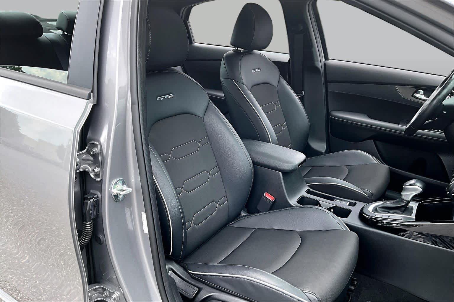 Certified 2023 Kia Forte GT-Line w/ GT-Line Premium Package FWD image 9