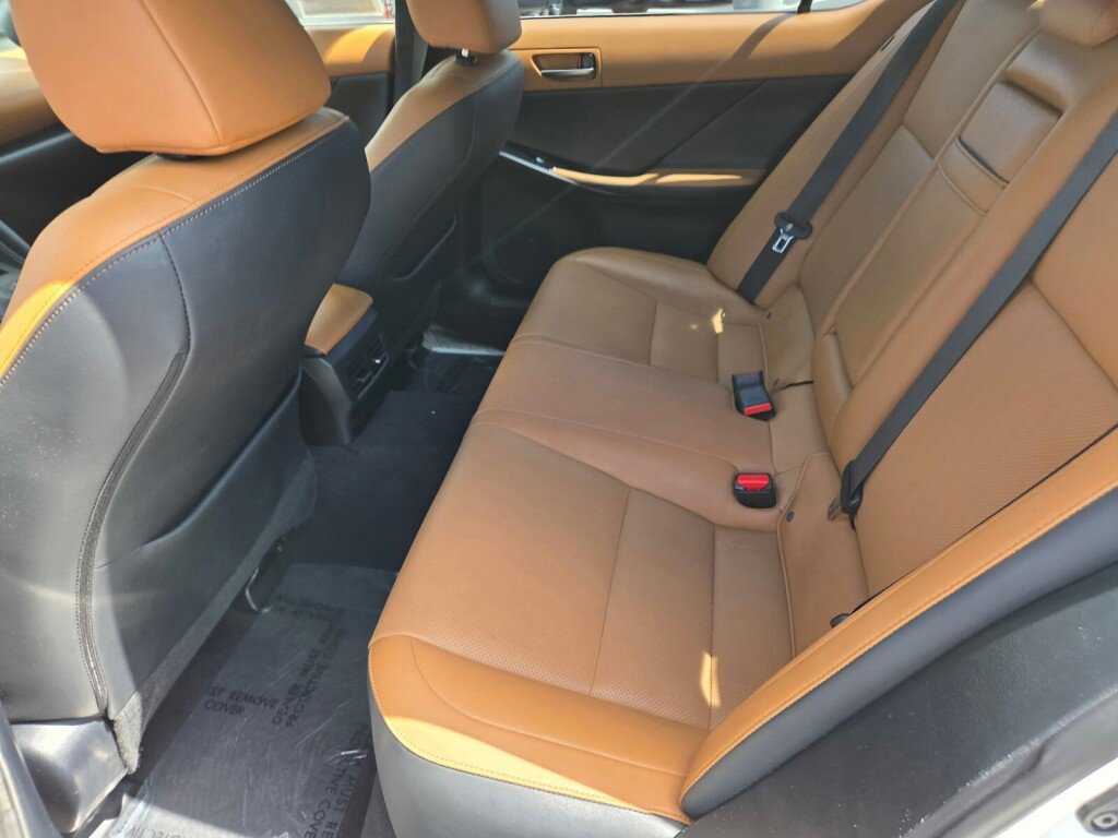 Used 2021 Lexus IS 300 w/ Accessory Package 2 RWD image 15