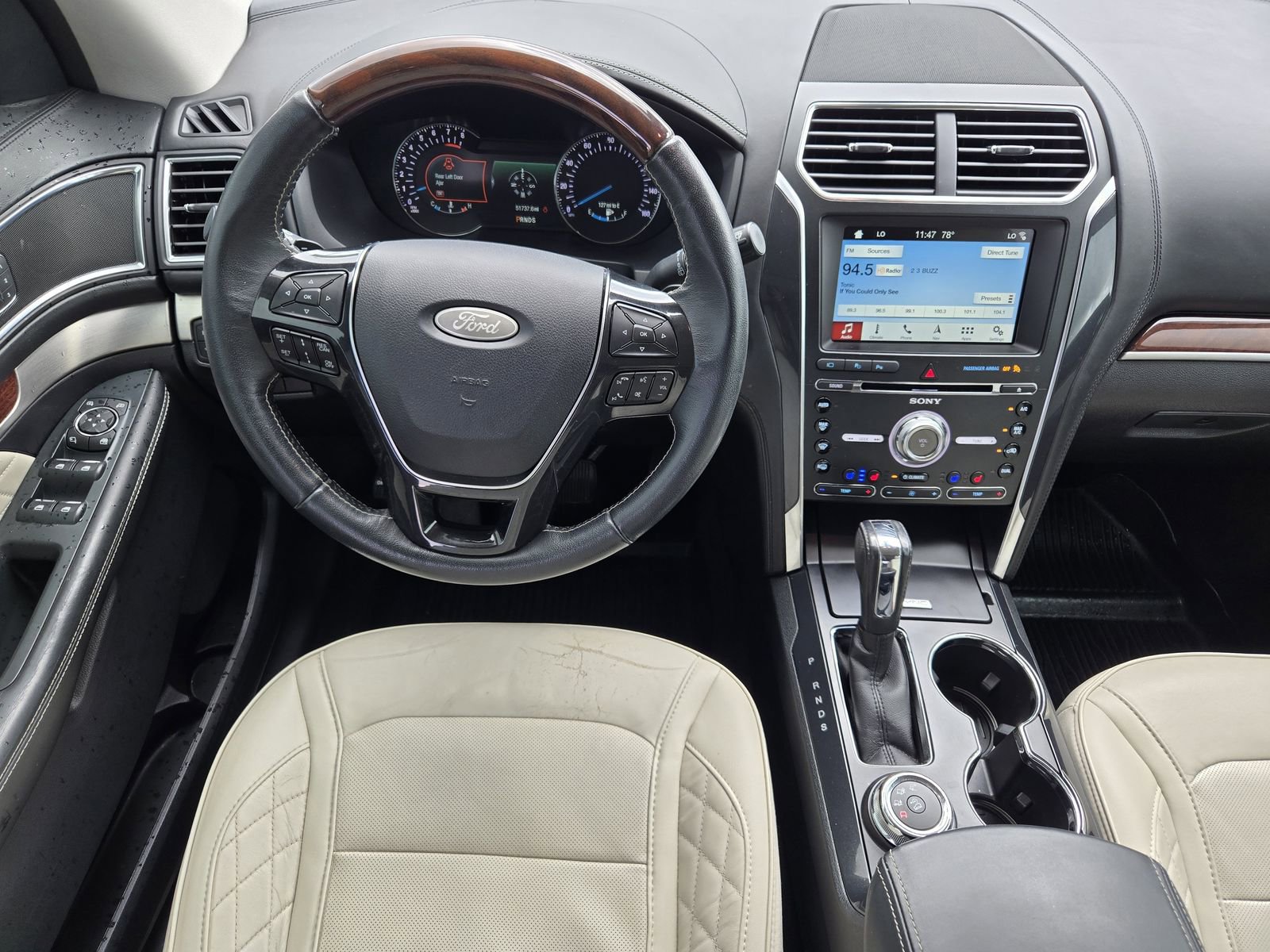 Used 2018 Ford Explorer Platinum image 26