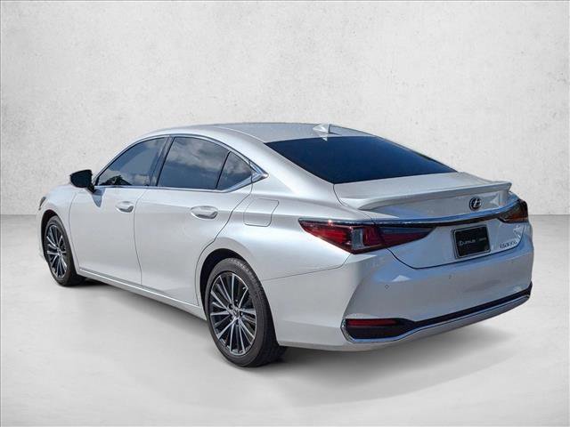 Used 2025 Lexus ES 300h w/ Premium Package image 8