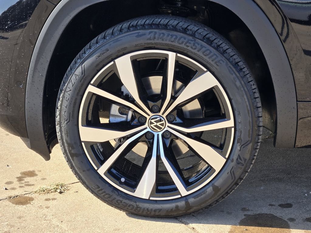 New 2026 Volkswagen Atlas SEL Premium R-Line image 10