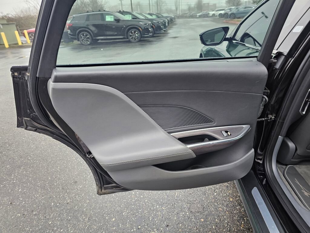 Used 2022 Lucid Air Grand Touring image 19