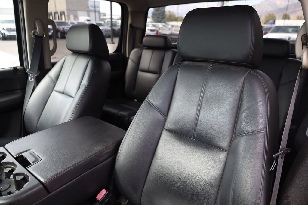 Used 2009 Chevrolet Silverado 3500 LT w/ Exterior Plus Package AWD/4WD image 16