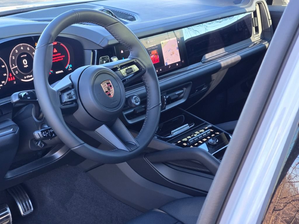 New 2026 Porsche Cayenne GTS AWD/4WD image 4