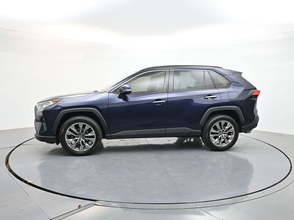 Used 2020 Toyota RAV4 Limited FWD image 4