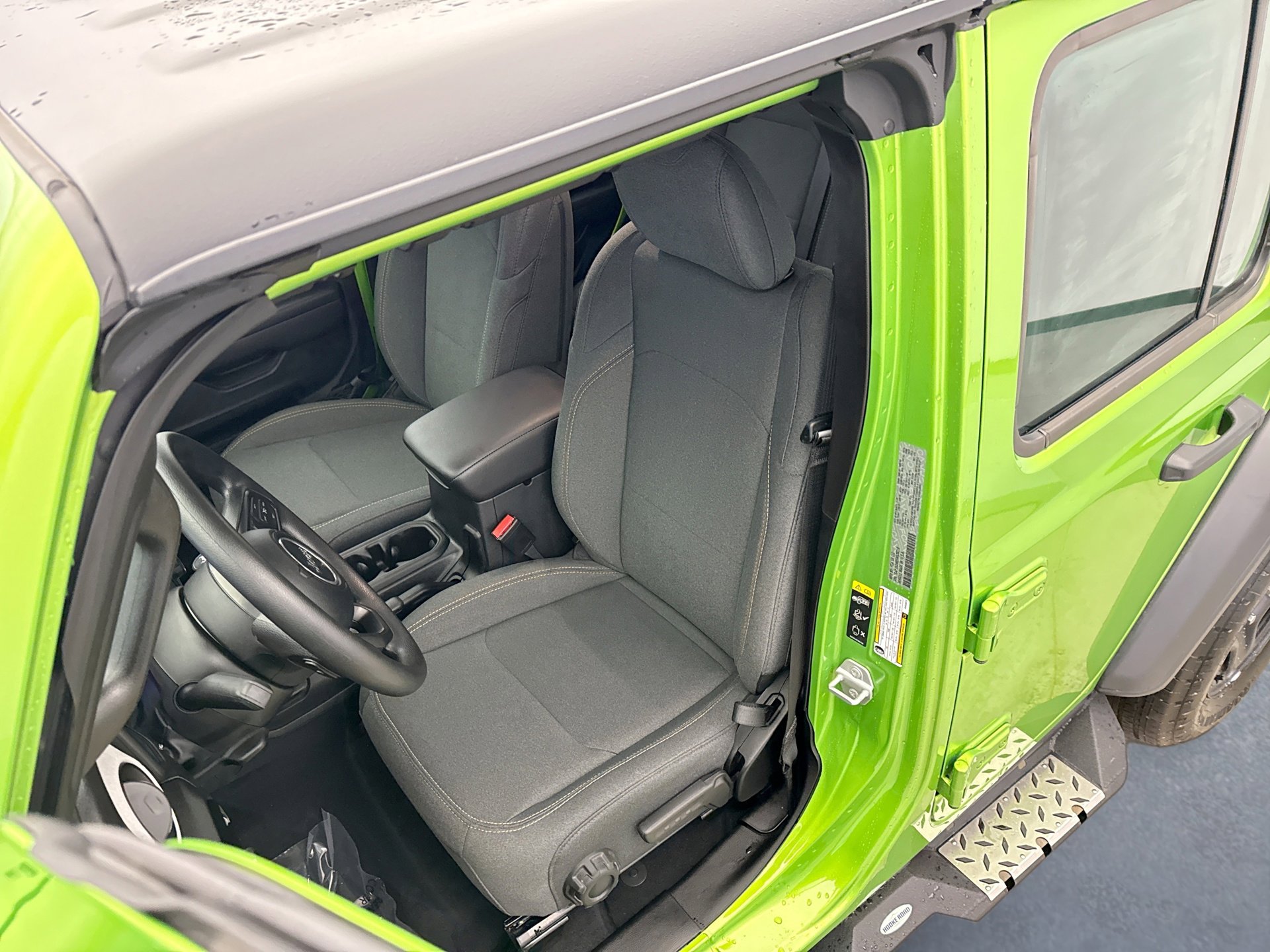 Used 2025 Jeep Wrangler Sport image 11